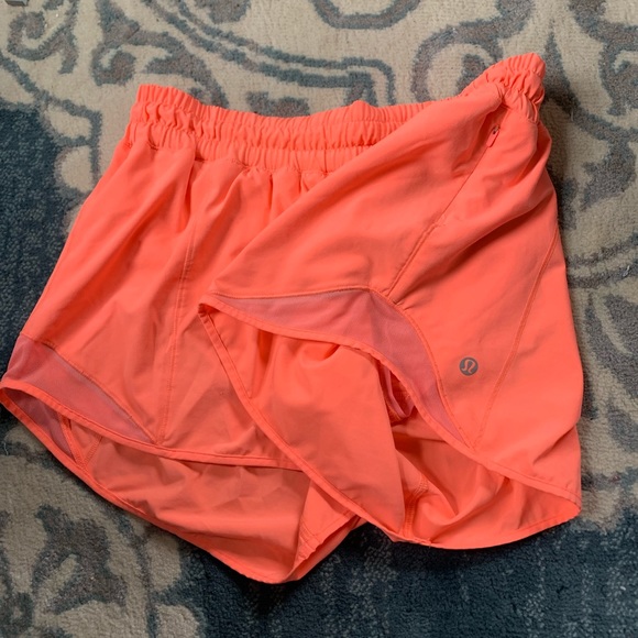 Lululemon shorts - Picture 2 of 8